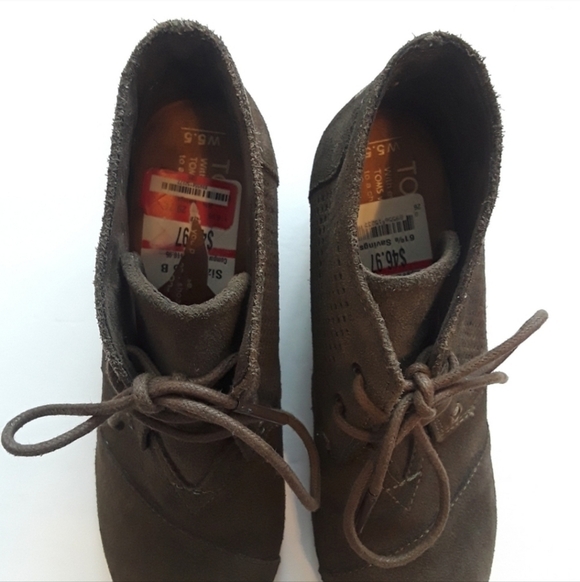 Toms hunter Green suede wedge booties size 5.5 - Picture 4 of 8